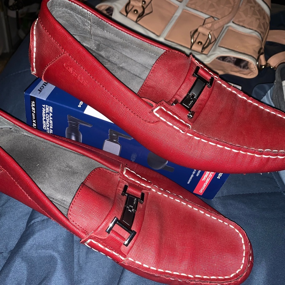 Pair of mens Calvin Klein size 10